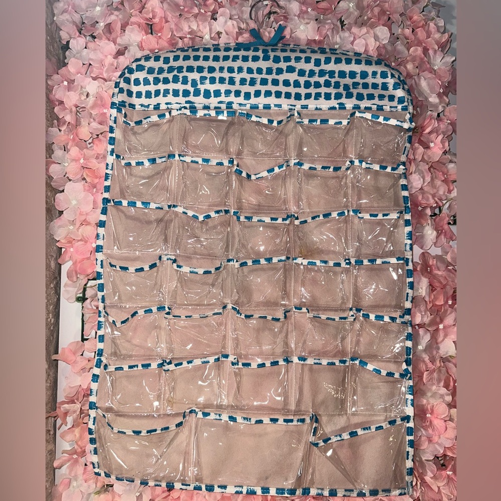 Pouch Organizer